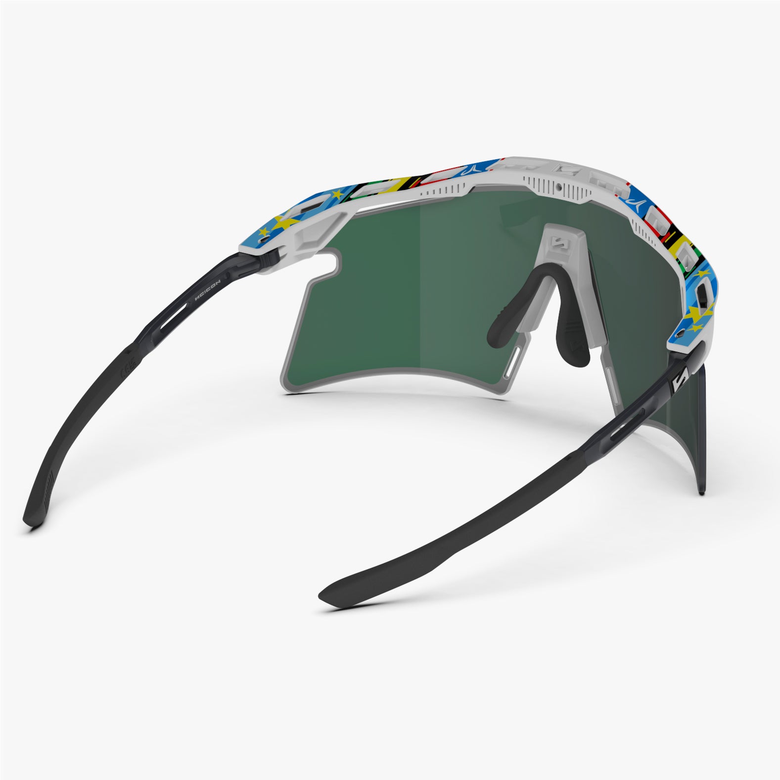 Aeroshade Titanium European World Champion back