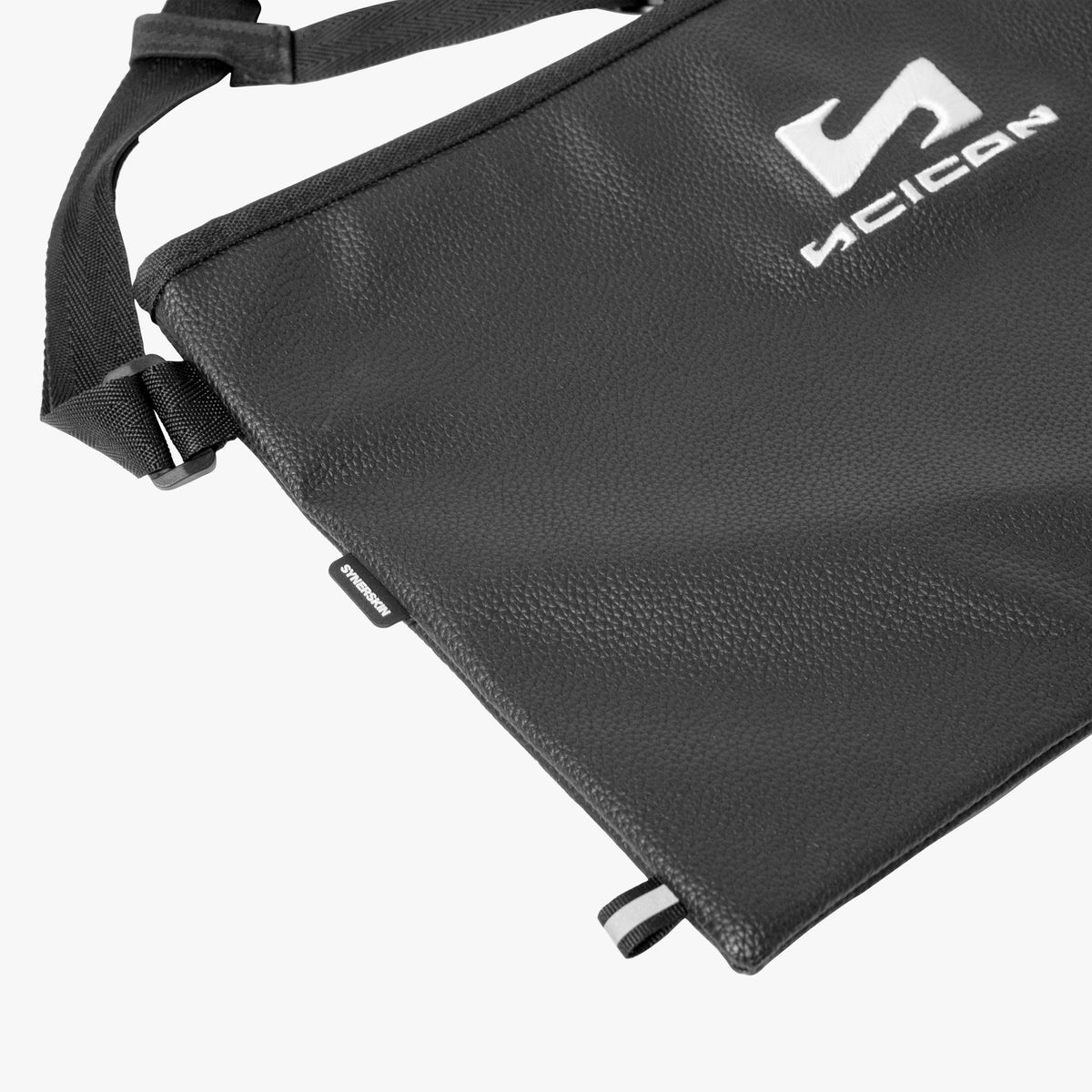 Musette Medium Cross Body Bag Synerskin detail