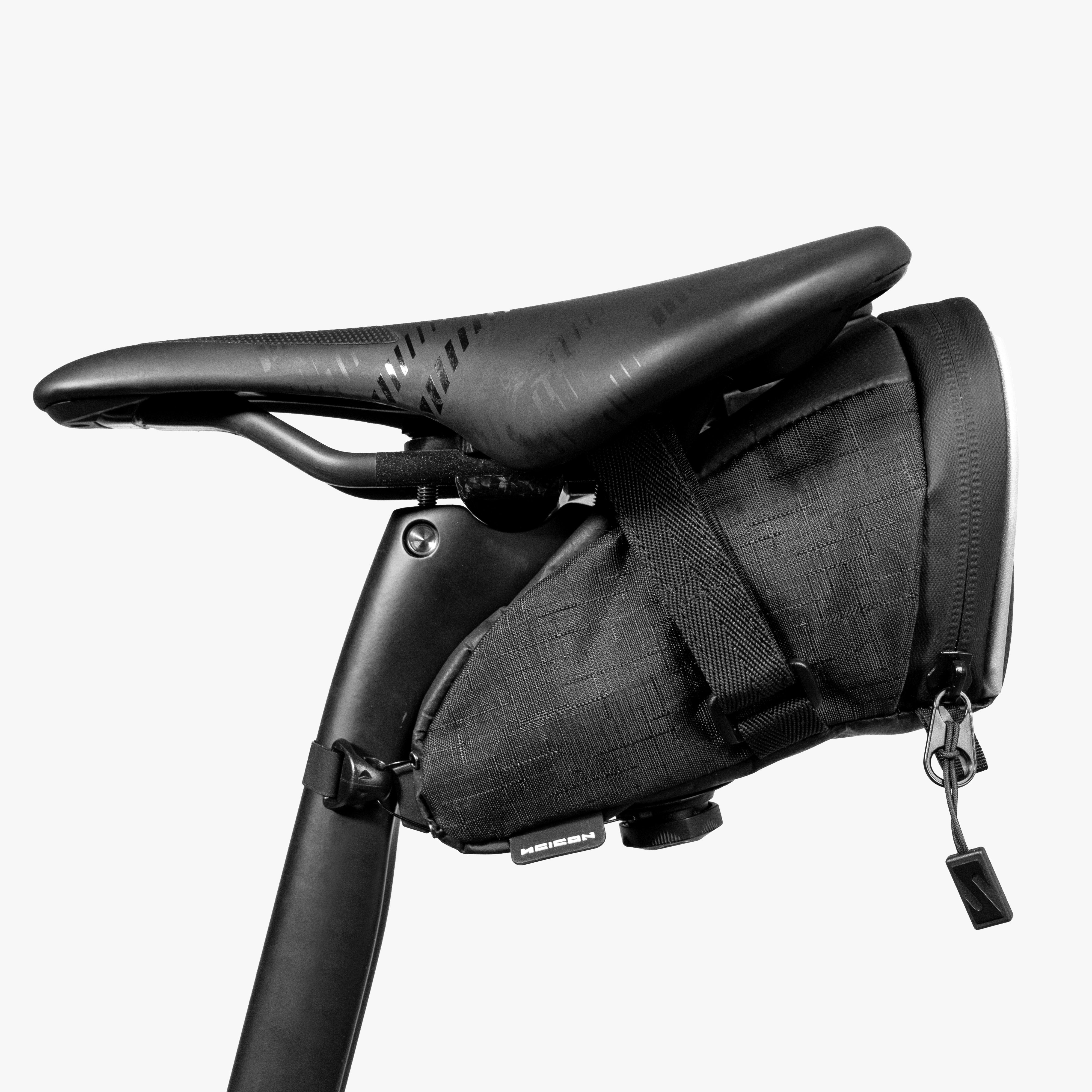 SADDLEBAG 098 WITH LIGHT