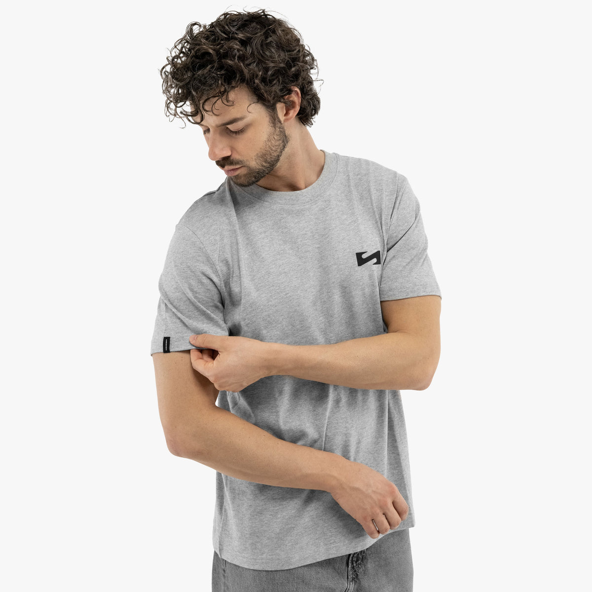 TS24044
